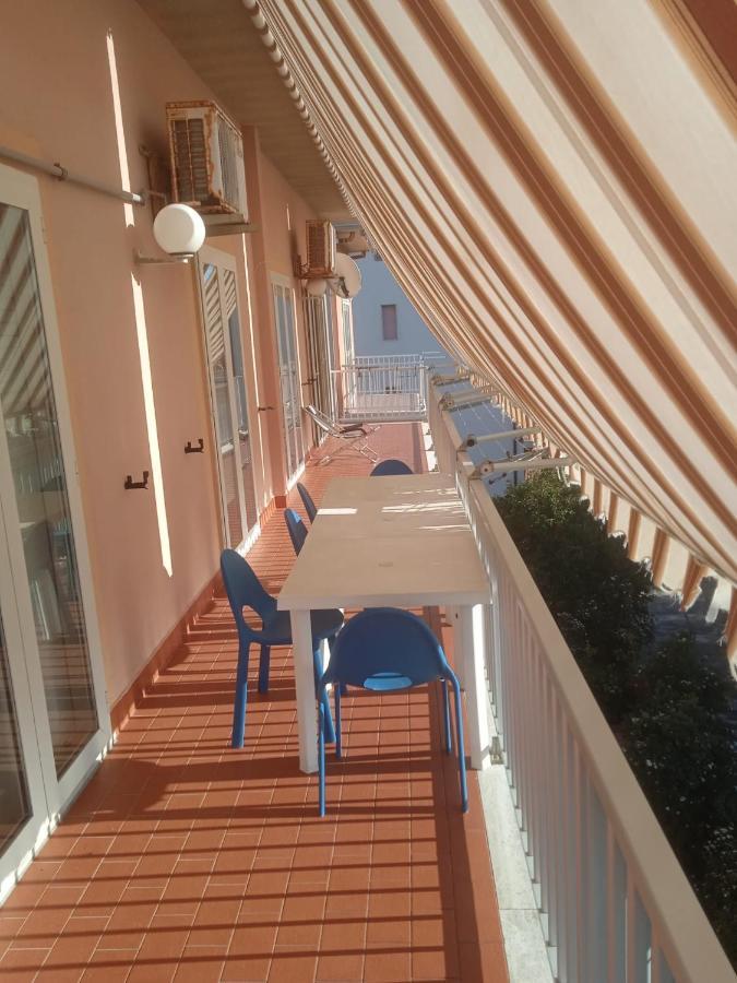Appartamento In Villa 迪亚曼特 外观 照片